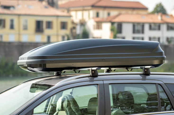 Aturan Penggunaan Roof Box Mobil, Biar Nggak Kena Tilang