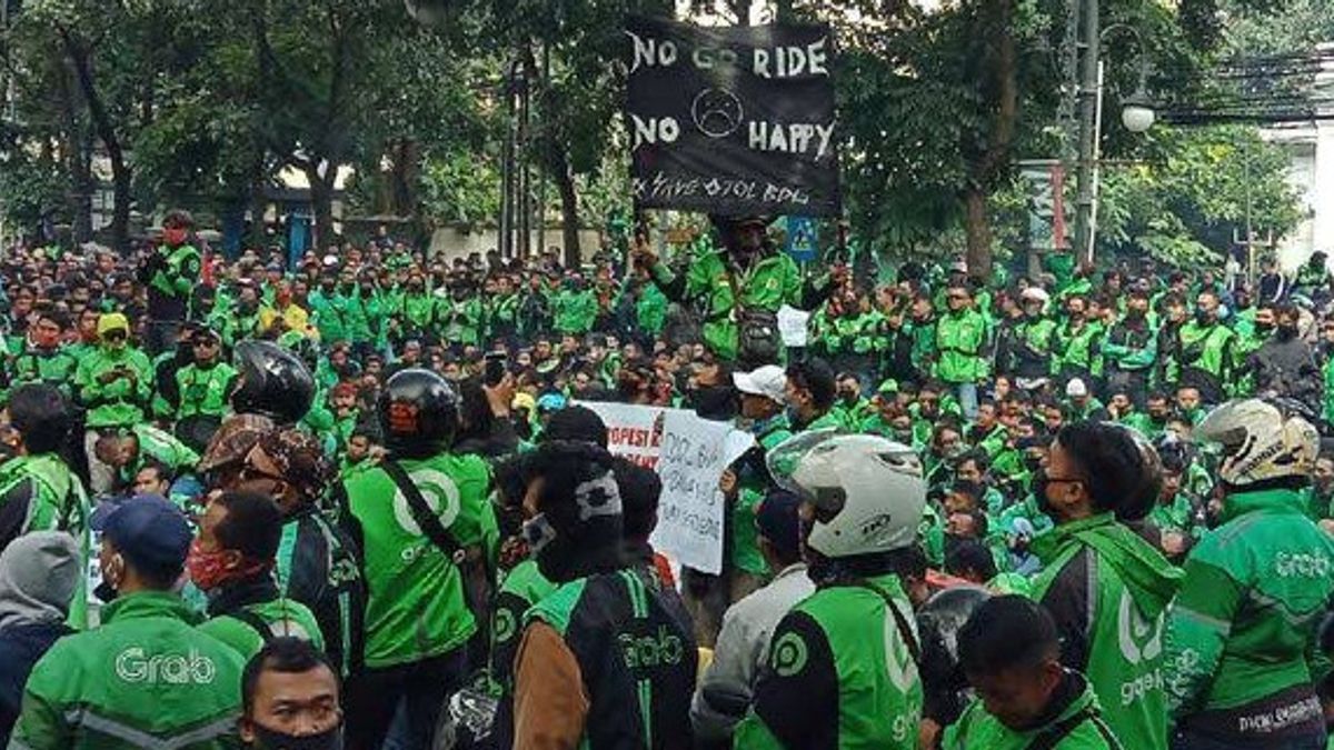 Demo Ojol Meminta THR ke Aplikator, Begini Tanggapan Gojek