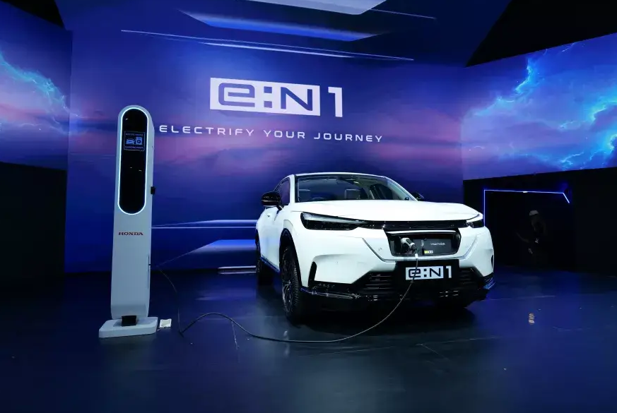 mobil listrik honda e:n1