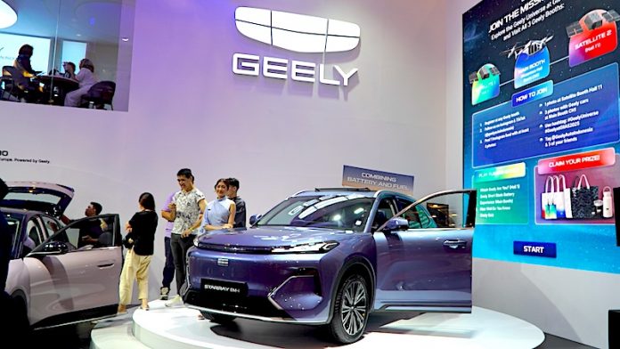 Geely Starray EM-i di GIIAS 2025