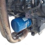 pasang filter oli mobil di motor