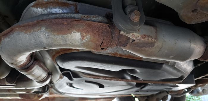 Tips Mengetahui Knalpot Mobil Bocor, Bukan Cuma dari Suaranya!